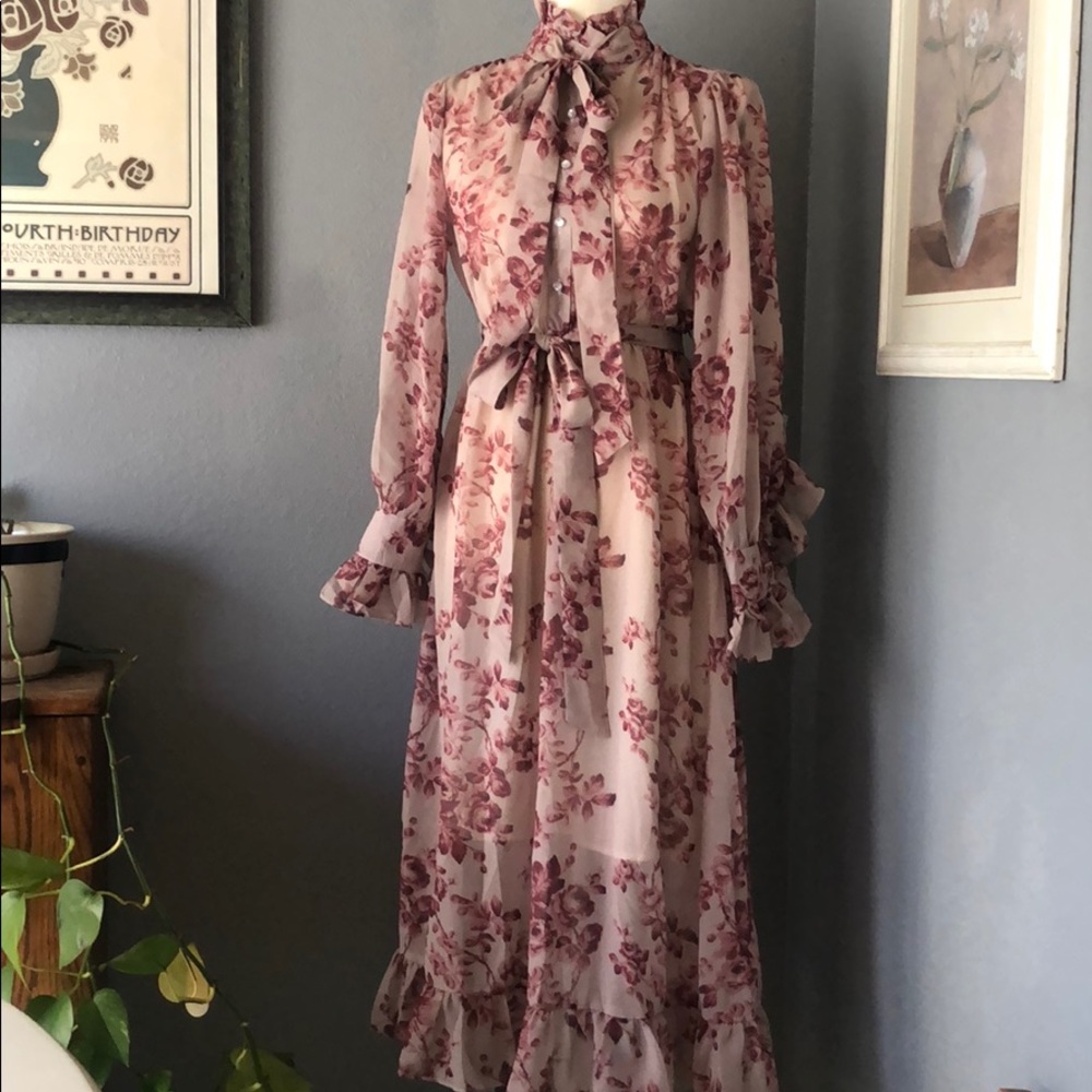 Vintage Rose Floral High Neck Ruffled Midi Dress - Picture 4 of 8